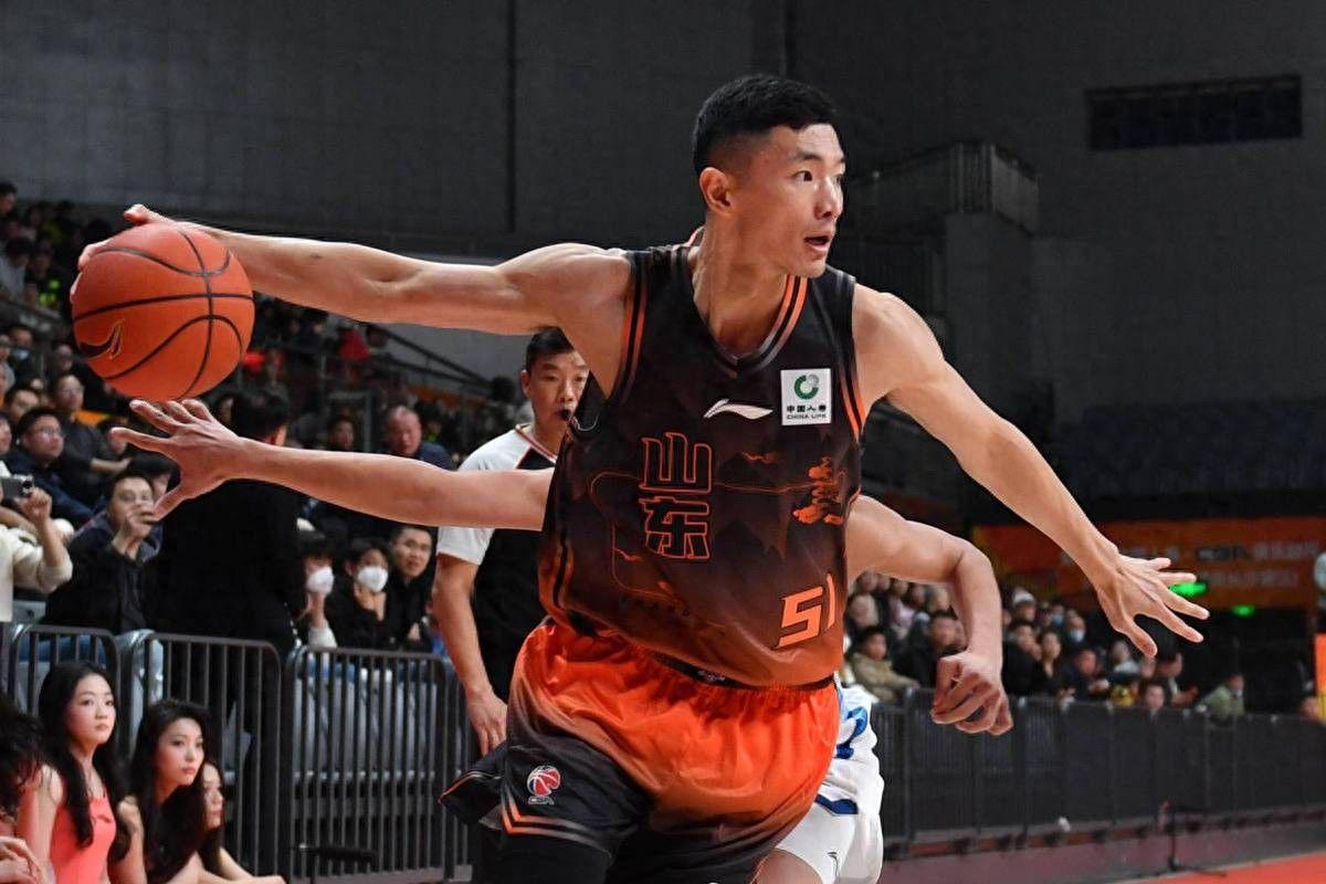 曝凯斯勒与爵士高管关系紧张！湖人机会来了：他是东契奇完美搭档