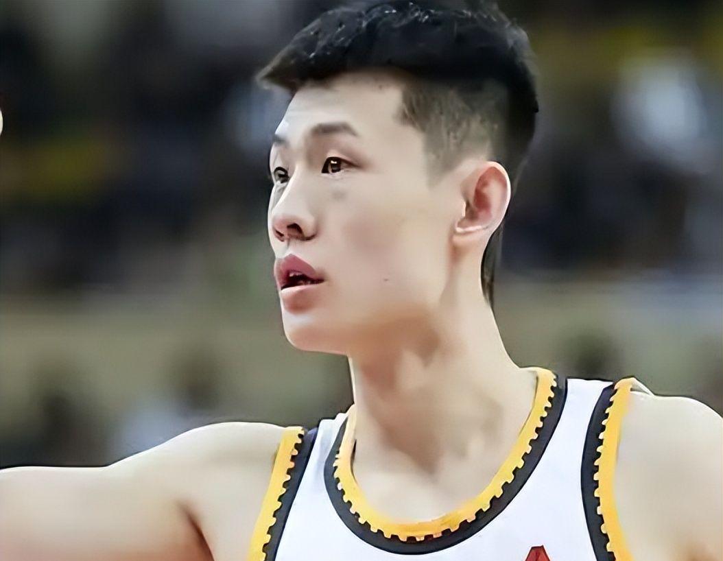 杜锋又遭群嘲！广东三外教亲自带队 球迷：主帅休赛期也要带训练吗
